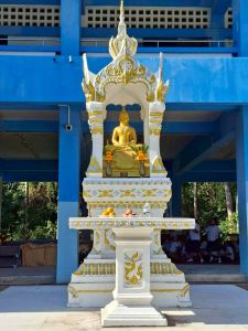 LINE_ALBUM_ทำบุญรร.ปีใหม่69_251219_122.jpg