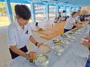 LINE_ALBUM_ทำบุญรร.ปีใหม่69_251219_241.jpg
