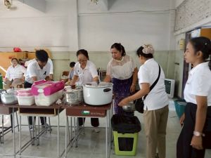 LINE_ALBUM_ทำบุญรร.ปีใหม่69_251219_337.jpg