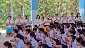 LINE_ALBUM_ทำบุญรร.ปีใหม่69_251219_431.jpg