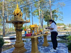 LINE_ALBUM_ทำบุญรร.ปีใหม่69_251219_75.jpg