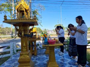 LINE_ALBUM_ทำบุญรร.ปีใหม่69_251219_76.jpg