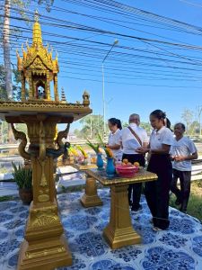 LINE_ALBUM_ทำบุญรร.ปีใหม่69_251219_93.jpg