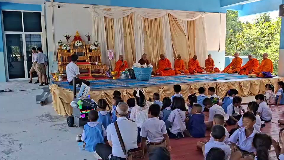 b283870f-e588-42d5-a589-95b83f2bb274.mp4