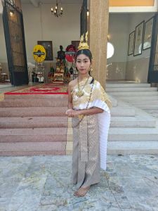 LINE_ALBUM_ถวายพวงมาลาศาลพระปิ่น7-1-69_260109_104.jpg