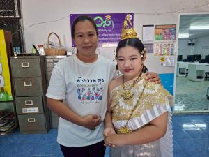 LINE_ALBUM_ถวายพวงมาลาศาลพระปิ่น7-1-69_260109_116.jpg