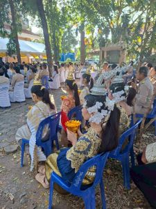 LINE_ALBUM_ถวายพวงมาลาศาลพระปิ่น7-1-69_260109_15.jpg