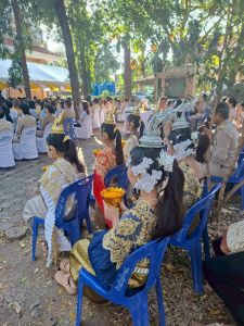 LINE_ALBUM_ถวายพวงมาลาศาลพระปิ่น7-1-69_260109_16.jpg