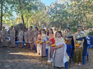 LINE_ALBUM_ถวายพวงมาลาศาลพระปิ่น7-1-69_260109_2.jpg