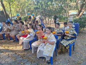 LINE_ALBUM_ถวายพวงมาลาศาลพระปิ่น7-1-69_260109_6.jpg