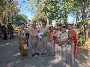 LINE_ALBUM_ถวายพวงมาลาศาลพระปิ่น7-1-69_260109_75.jpg