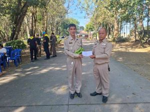 LINE_ALBUM_ถวายพวงมาลาศาลพระปิ่น7-1-69_260109_78.jpg
