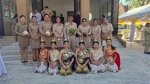 LINE_ALBUM_ถวายพวงมาลาศาลพระปิ่น7-1-69_260109_85.jpg