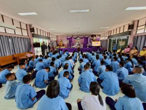 LINE_ALBUM_อบรมมัธยม(สถาบันพระมหากษัตริย์)_250702_20.jpg